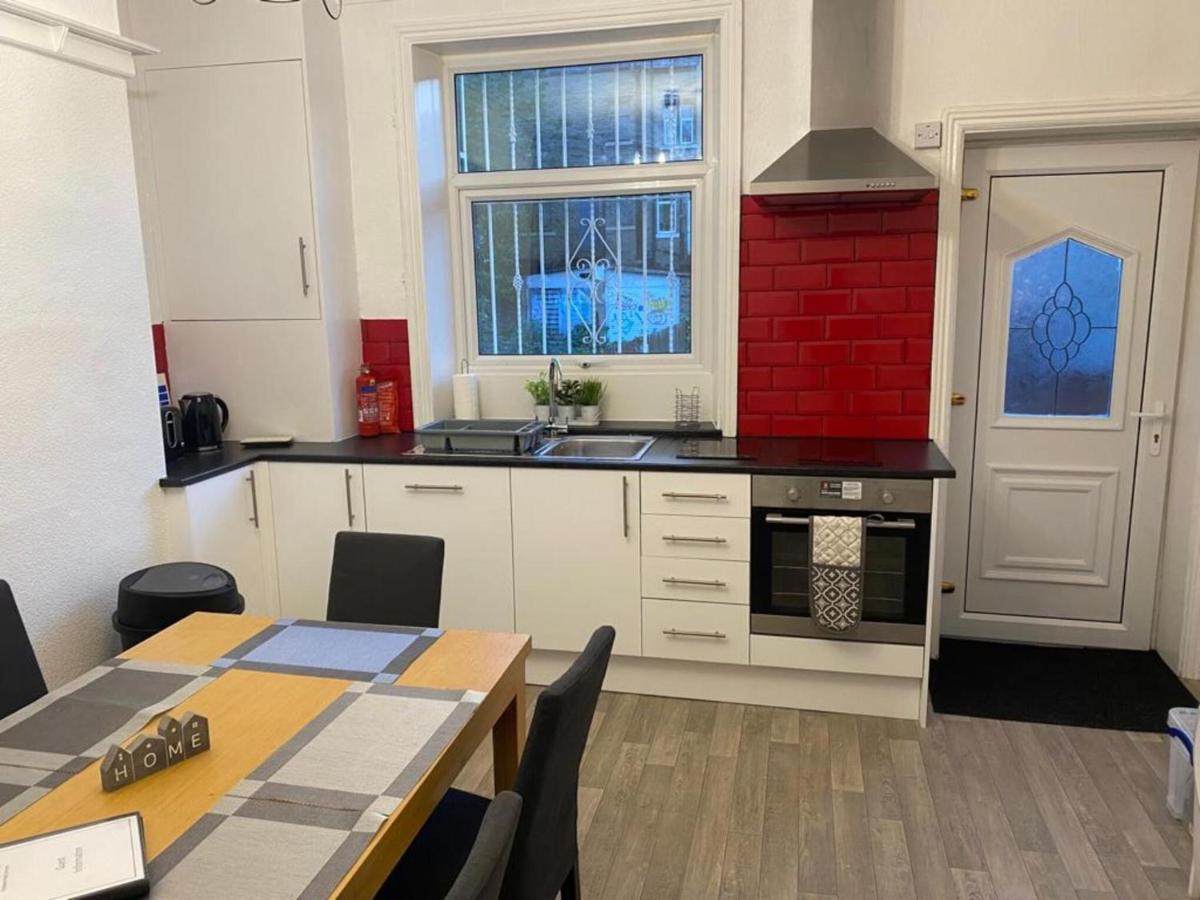 St Pauls Rd - Townhouse Accommodation 布雷得佛 外观 照片